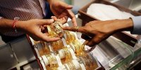 قیمت جدید طلا و سکه امروز ۱۱ بهمن ۱۴۰۴/ سکه به کانال ۱۰۰ میلیون تومان برگشت