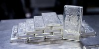 نقره باز هم گران شد/ مسیر طلا در بازار تغییر کرد