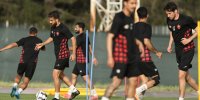 عکس| دو میهمان ویژه در تمرین پرسپولیس