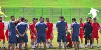 عکس| رونمایی رسمی از پرسپولیس مدل ۱۴۰۴ به سبک هلی کوپتر
