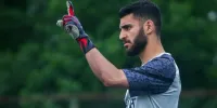 عکس | آتش‌سوزی خودروی دروازه‌بان داماش در تمرین؛ ماشینم صفر کیلومتر بود!