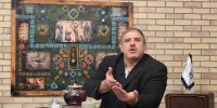 واکنش عباس جدیدی به خسارت مغازه‌اش: من چه کسی باشم که جلوی مردم چرتکه بیندازم؟