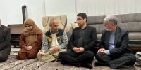 دیدار وزیر ارشاد با خانوادە ‌نوزادی که در جنگ ۱۲ روزه شهید شد