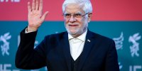 محمدرضا عارف در جشنواره فیلم فجر: می‌پذیریم که اختلاف نظر وجود دارد/ ما یک خانواده‌ایم و مردم مَحرَم‌مان هستند