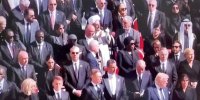 روحانیِ ایرانی تنها کسی بود که در واتیکان، از مراسم تشییع پاپ فیلم می گرفت؟/ پای تسویه‌حساب‌های سیاسی در میان است