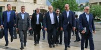 تصاویری از نشست پزشکیان و همراهانش با فعالان اقتصادی استان کرمانشاه