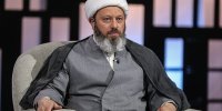 روحانی نزدیک به جلیلی: برای قمارخانه و مراکز فحشا به آنتالیا نروید، به مکه و مدینه بیایید/ اینجا به تنظیمات کارخانه بنی امیه بازگشته!