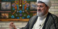 امام خمینی از دهه ۲۰ دنبال انقلاب بود/ امام با مبارزه مسلحانه مخالف بود/ متحجرین، مثنوی مولوی را با انبر برمی‌داشتند تا دستشان نجس نشود
