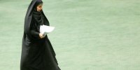 انتقاد سایت نزدیک به محسن رضایی از پزشکیان بخاطر حمایتش از  خانم وزیر
