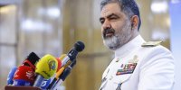 حضور فرمانده نیروی دریایی ارتش در دیدار با خانواده شهید اهل سنت/ همه اقوام و ادیان در برابر متجاوز، محکم خواهند ایستاد