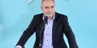 انتقاد از ترکی حرف زدن استاندار آذربایجان شرقی در جلسه رسمی/ آقای استاندار «فارسی» سخن بگویید