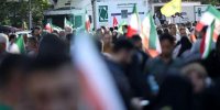 یکی از فرماندهان سابق سپاه با ظاهری متفاوت در مراسم تشییع شهدای گمنام + تصویر