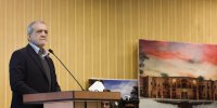 انتقاد تند روزنامه هم میهن از پزشکیان: احزاب و شخصیتها را دور هم جمع می کنید که نمایش بدهید حرف تان را شنیدم/ خیلی زود تنها شدید آقای رئیس جمهور!