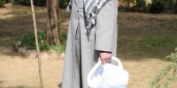 آخرین درختی که رهبر شهید انقلاب، کاشت/عکس