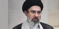 تصویری قدیمی از حضور آیت‌الله سید مجتبی خامنه‌ای در مدرسه فرزندشان+ عکس