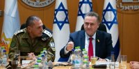 هشدار وزیرجنگ اسرائیل درباره حمله به ایران؛پول لازم داریم