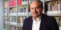 موسویان: لاریجانی در مقام رهبری کشور نیست