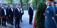 ادای احترام به یادبود سرباز گمنام روسیه