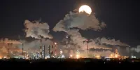 توقف فعالیت پالایشگاه ساراتوف روسیه با حمله پهپادی اوکراین