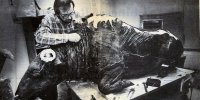 بفرمایید آبگوشت گاومیش ۵۰ هزار ساله + عکس | جای دندان شیر روی گردن گاومیش