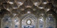 بازگشت شکوه صفوی پس از ۴ دهه سکوت | عبور از درهای ممنوعه کاخ جهانی اصفهان!