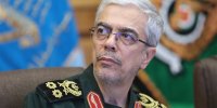 پیام جالب سرلشکر باقری از تخت جمشید برای مردم ایران با پوششی متفاوت