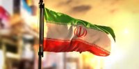 اگر هزار بار تکه تکه‌ام کنید دست از سیّدعلی خامنه‌ای بر نمی‌دارم