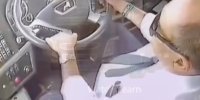 تصاویر لحظه بی احتیاطی راننده کامیون که فاجعه آفرید! + فیلم