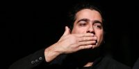 پاسخ صریح همایون شجریان به منتقدان | تصاویر موتورسواری در میدان آزادی: این آواز را با صدای بلند می‌خوانم | این برنامه را با قضاوت‌ها گره نزنیم!