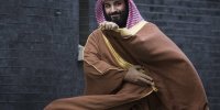 حرکت جنجالی ترامپ در دیدار با بن سلمان؛ یک خودنویس به جای بایدن!