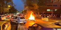 به آتش کشیدن مساجد و بازار رشت توسط تروریست های مسلح | ببینید