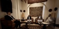 عکس جنجالی رئیس بانک مرکزی ایران با صرافان افغانستانی | ماجرا چه بود؟