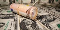 کاهش قیمت دلار در بازار آزاد؛ دلار و یورو چند شد؟