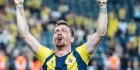 پرسپولیس به دنبال خرید فرمانده پرحاشیه | بازیکنی که هواداران را شاکی کرد