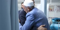 دردناک ترین تصویر از صابر کاظمی و پدرش در آی سی یو | جمله غم انگیز پدر صابر