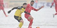 چرا بازی سپاهان و پرسپولیس در شرایط نامساعد جوی برگزار شد؟