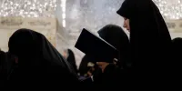 حرکت قشنگ خادمای امام رضا در شب میلاد حضرت زهرا (ع)
