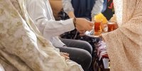 برادران دختری که به او علاقه‌ دارم به جرم حمل موادمخدر زندانی بوده اند؛ به خواستگاری اش بروم؟