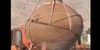 خمره کشف‌شده به تخت جمشید منتقل شد + ویدئو | داخل این خمره چه بود؟