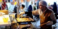 گردش در خیابان‌های خوشمزه شهر