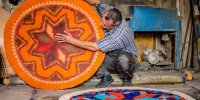 این هنر دستی دیسک کمر را درمان می‌ کند | زیرانداز ۸ میلیون تومانی دیگر مشتری ندارد + فیلم