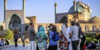 امسال چند گردشگر خارجی به ایران آمدند؟ | پیش بینی رشد منفی گردشگری در دی و بهمن | اینفلوئنسرهای خارجی در ایران