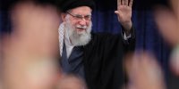 سال ها از خامنه ای انتقاد کردم ... | چمدان هایش نه پر بود نه بسته... نه آماده فرار و نه متکی به دیگران! | اعترافات صریح یک منتقد درباره رهبر شهید
