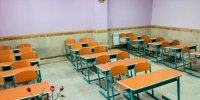 ببینید | لحظه نجات معلم چینی توسط دانش‌آموزان