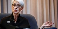 ببینید | مذاکره‌کننده ارشد پیشین آمریکا در برجام: ترامپ با یک جنگ اشتباه تنگهٔ هرمز را به‌روی خود بست
