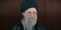 عکس | تصویری از حضور رهبر شهید در حرم حضرت فاطمه معصومه علیهاالسلام