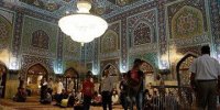 رواق دارالذکر حرم رضوی که رهبری در آن تدفین شدند، کجاست؟