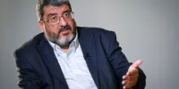 پیشنهاد فواد ایزدی به شورای عالی امنیت ملی/ بدون این که زیرساختی را بزنید می‌توانید آمریکا را وادار به عقب نشینی کنید