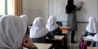 واکنش کاربران خبرآنلاین به ضعف آموزش؛ دانش‌آموزان امیدی به آینده ندارند مشکل فقط مدرسه نیست/ از روزی که منزلت معلم از بین رفت سراشیبی آموزش آغاز شد
