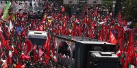 حضور وزیر آموزش‌وپرورش در مراسم تشییع رهبر شهید انقلاب/عکس
